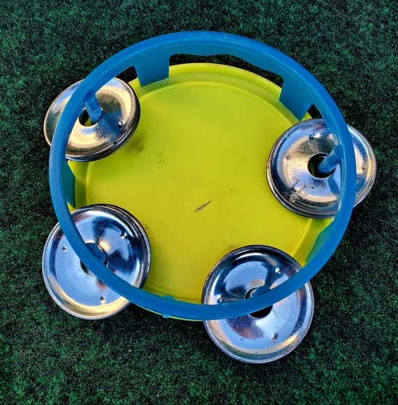 Tom & Jerry Mini Tambourine 1990 Turner Entertainment 4in Instrument - Picture 3 of 9